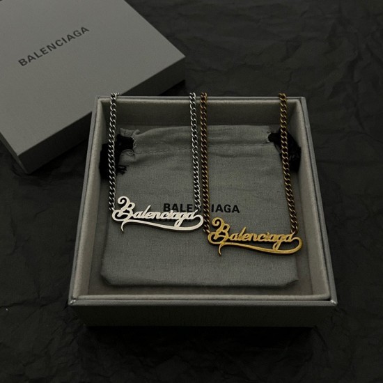 Hl76B20新款 巴黎世家 Balenciaga 项链  复古风 简单大方 大牌金质感饱满 ，搭配衣服超好看 ！