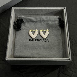 【JJL80A30】 巴黎世家 Balenciaga 耳环 简单大方 大牌金质感饱满 ，搭配衣服超好看 ！