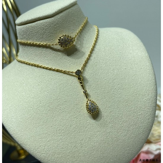 V金材质  5140A90   宝诗龙水滴➕钻手链。波西米亚水滴灵感来自于“爱与守护”