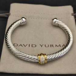 Hl64A20David Yurman 7mm银色金圆珠白钻手镯。建议适合佩戴的手围16-20cm