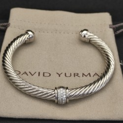 Hl66A20David Yurman 7mm银色圆珠白钻手镯。建议适合佩戴的手围16-20cm