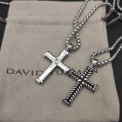Hl75900David Yurman  双纽线十字架项链黑钻。链条粗3mm，长度50+5cm或长度60+5cm延迟链