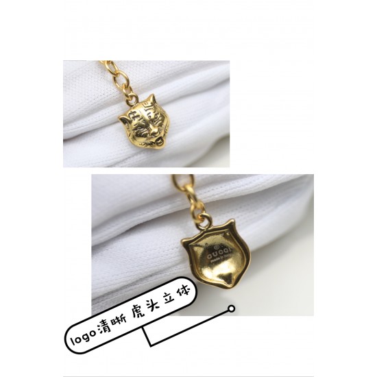 HL600A30Gucci 古驰 彩钻手链 亚金材质 带虎头尾牌 HL600A30Gucci 古驰 彩钻手链 亚金材质 带虎头尾牌