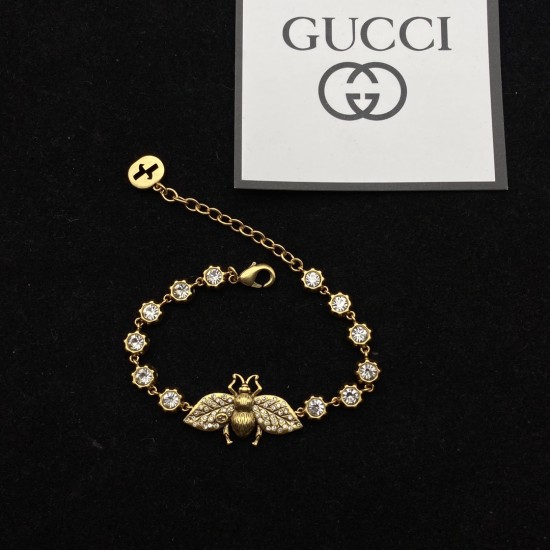 项链Hl76A30手链Hl76900耳钉Hl76700 Gucci 古驰 蜜蜂满钻套装 项链Hl76A30手链Hl76900耳钉Hl76700 Gucci 古驰 蜜蜂满钻套装