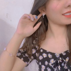 V金材质 3460B00  爱马仕猪鼻子耳钉，独家发售～明星、网红、名媛都难以抗拒！ H*ermes 猪鼻子 酷劲十足的经典标志 古今中外时尚浪尖上的不败元素 轻松切换花样摩登造型 ins爆红，可见在