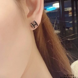 V金材质 5140A90（黑色）对版  爱马仕迷你H琳琅耳钉