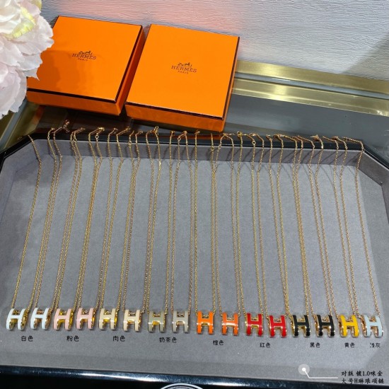 V金材质 5140A60 对版 大号H琳琅项链 V金材质 5140A60 对版 大号H琳琅项链