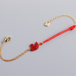 A  红天鹅红绳手链