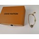MC80A30驴家 Optic 手链链对品牌的标志性字母进行趣味式全新演绎。 字母变作两颗超大吊坠,借助一根精致链条,悬挂中央圈形设计之下。该款项链与本系列的耳环搭配相宜XP MC80A30驴家 Optic 手链链对品牌的标志性字母进行趣味式全新演绎。 字母变作两颗超大吊坠,借助一根精致链条,悬挂中央圈形设计之下。该款项链与本系列的耳环搭配相宜XP