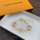Hl97909 LV四小花手链 简约设计 blingbling✨✨✨代购级别 Hl97909 LV四小花手链 简约设计 blingbling✨✨✨代购级别
