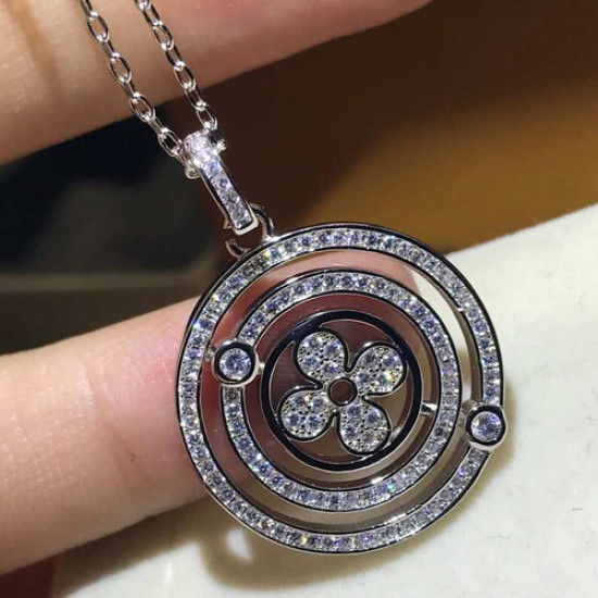 LV项链 新款圆花四叶草满天星项链 LV项链 新款圆花四叶草满天星项链