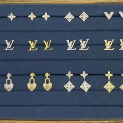 Lv 耳钉 耳环 戒指 手镯 合集 集合图