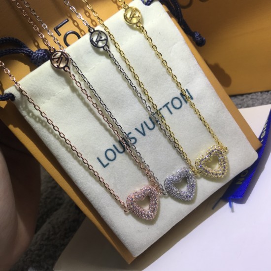 Lv项链 新款满天星️爱心项链 黄金 白金 玫瑰金 编号:B6145708 Lv项链 新款满天星️爱心项链 黄金 白金 玫瑰金 编号:B6145708