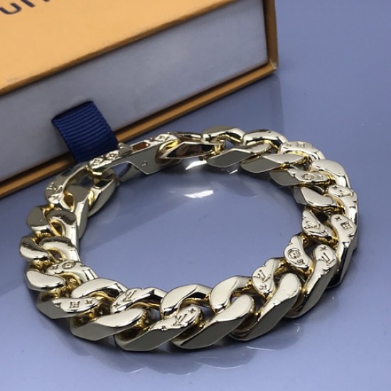 手链 新品黄金古巴素圈手链 编号:D826A18 手链 新品黄金古巴素圈手链 编号:D826A18