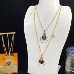 HL89801驴家项链，金属饰件处裹有标志性Monogram Eclipse帆布