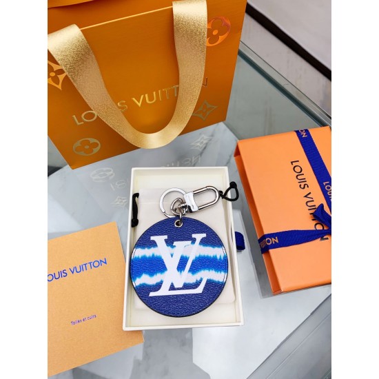 LV ESCALE 包饰与钥匙扣 LV ESCALE 包饰与钥匙扣