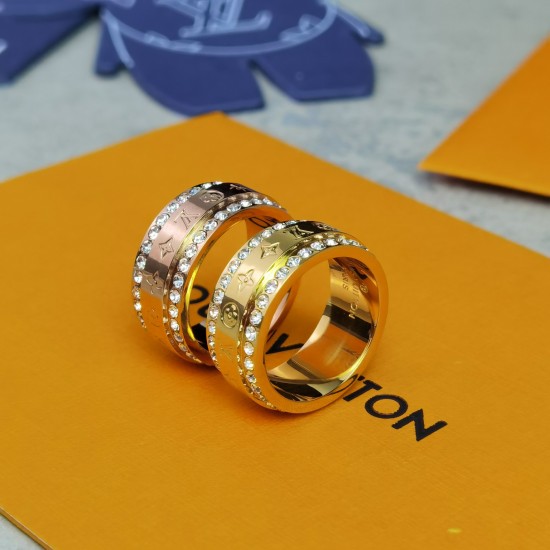 HL90601戒指 Catch 戒指匠心镂刻 字母Monogram 花卉,见证路易威登的精湛工艺。耀目水晶嵌入别样光彩,简约构型和抛光效果再添细腻质感。6.7.8.9 HL90601戒指 Catch 戒指匠心镂刻 字母Monogram 花卉,见证路易威登的精湛工艺。耀目水晶嵌入别样光彩,简约构型和抛光效果再添细腻质感。6.7.8.9