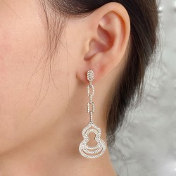 9️⃣2️⃣5️⃣5140B70 Qeelin 麒麟三圈葫芦耳环  原版字印一比一️，Qeelin麒麟珠宝“葫芦”系列代表着幸运和财富，凸显高级珠宝的灵魂，均化身为现代人的时尚护身符。原版复刻 镶嵌高