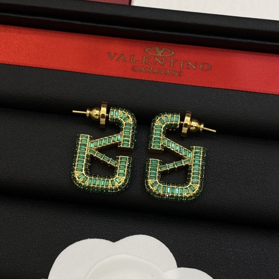 小号Hl65A60华伦天奴新款耳钉 小号Hl65A60华伦天奴新款耳钉