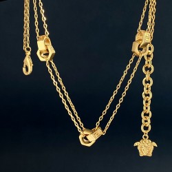 VS923750 古希腊3个双环回形纹六角螺母间接双层链项链 黄铜材料镀金  尺寸:链长约41cm+5cm延长链+1.7cm尾吊牌