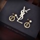 YX800A00❤️YSL 圣罗兰 字母耳钉 原装黄铜材质 Yves Saint Laurent 创立于1961年 优雅抽象大胆别致的设计风格使它成为奢华时尚界著名的品牌之一。引领精致、时尚、新颖的法