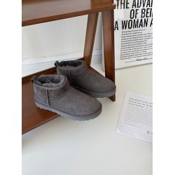 19123079  SIZE 35 - 40