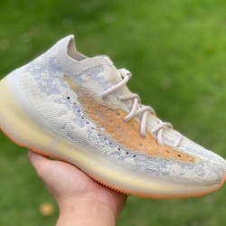 椰子380水蜜桃满天星 偏小0.5-1码⚠️  Adidas Yeezy Boost 380 蜜桃粉 椰子380 跑步鞋 GY2649