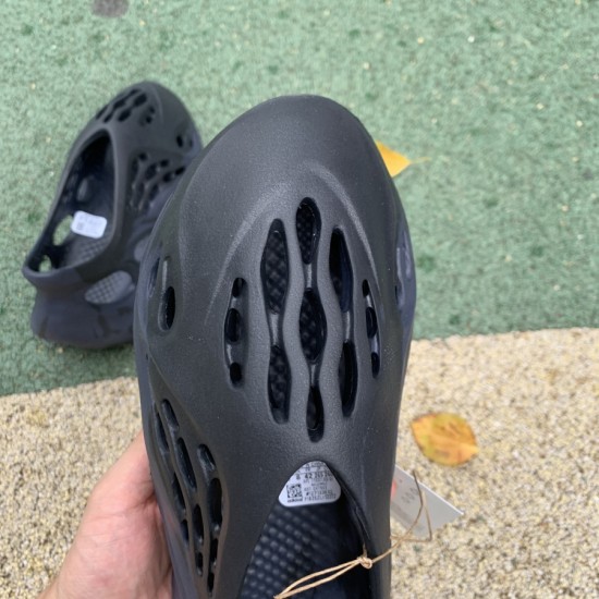 洞洞鞋午夜蓝 Adidas Yeezy Foam Runner矿物蓝水泥深蓝镂空洞洞运动拖鞋GV7903 洞洞鞋午夜蓝 Adidas Yeezy Foam Runner矿物蓝水泥深蓝镂空洞洞运动拖鞋GV7903
