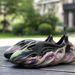 洞洞鞋毒液紫色 Adidas Yeezy 椰子洞洞鞋 运动凉鞋 毒液紫色 小丑 IG9562