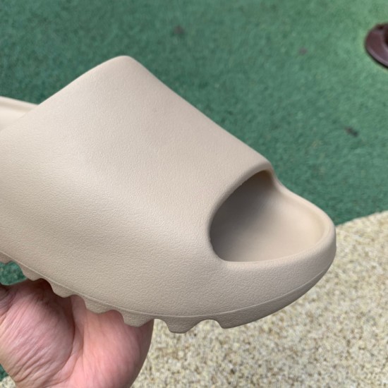 椰子拖鞋暖沙黄 Adidas Yeezy slide 暖沙黄 椰子运动休闲拖鞋男女GW1934 椰子拖鞋暖沙黄 Adidas Yeezy slide 暖沙黄 椰子运动休闲拖鞋男女GW1934