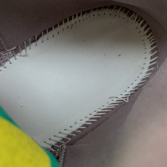 椰子500灭霸 性价比版本Yeezy 500 Soft Vision 灭霸 薰衣草紫 椰子跑鞋 FW2656 尺码:36-48 椰子500灭霸 性价比版本Yeezy 500 Soft Vision 灭霸 薰衣草紫 椰子跑鞋 FW2656 尺码:36-48
