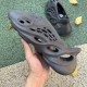 洞洞鞋黑色 adidas Yeezy Foam Runner “Onyx” HP8739 洞洞鞋黑色 adidas Yeezy Foam Runner “Onyx” HP8739