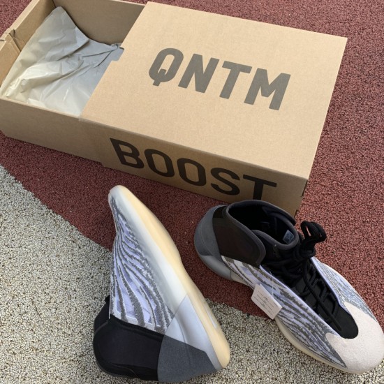 椰子篮球鞋 纯原版 Adidas Yeezy Basketball QNTM 黑灰拼接休闲版椰子篮球鞋 Q46473 尺码:40-46.5 椰子篮球鞋 纯原版 Adidas Yeezy Basketball QNTM 黑灰拼接休闲版椰子篮球鞋 Q46473 尺码:40-46.5