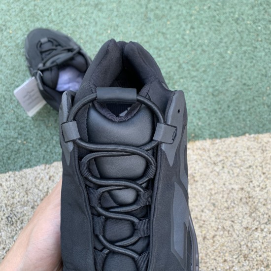 椰子700新黑魂 性价比版本 Adidas Yeezy 700 MNVN 黑魂 黑武士 椰子老爹鞋 FV4440