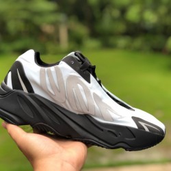 椰子700冰蓝黑 Adidas Yeezy 700 浅蓝冰蓝黑椰子反光复古老爹鞋 GZ0711