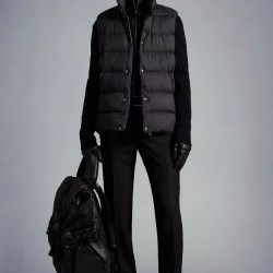 Moncler Doudoune sans manches Herniaire