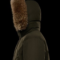 MONCLER RIVER