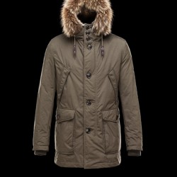 MONCLER CHATEAUBRIANT 男款