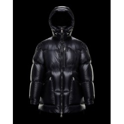 2 MONCLER 1952 + VALEXTRA JOELE
