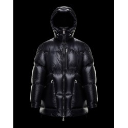 2 MONCLER 1952 + VALEXTRA JOELE