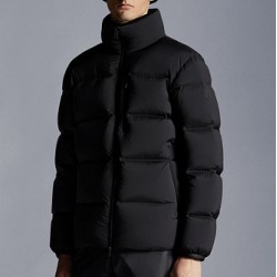 MONCLER  Quiberville