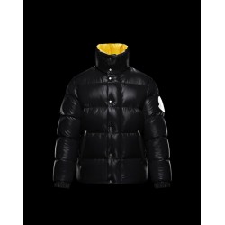 2 MONCLER 1952 + VALEXTRA DERVAUX