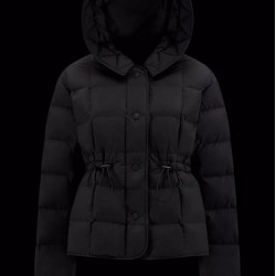 Moncler Estelat
