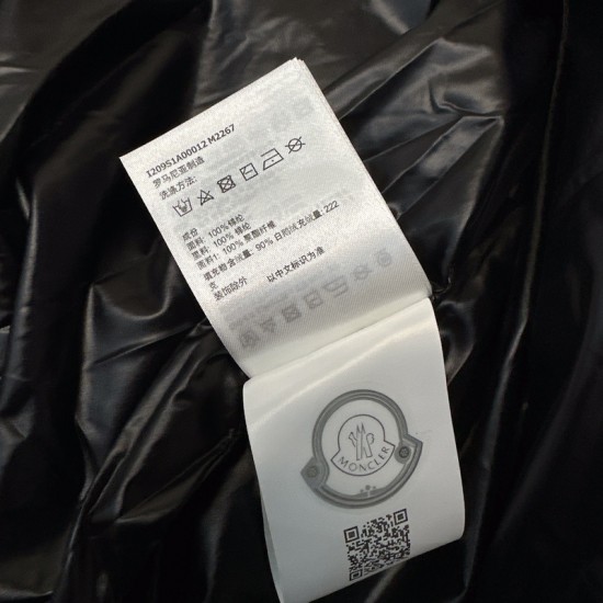 Moncler X Adidas Moncler X Adidas