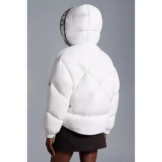 Moncler Estom Moncler Estom