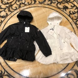 Moncler Sarcelle