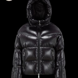 Moncler Huppe