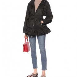 Moncler Sarcelle