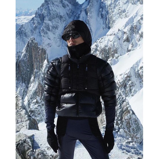 MONCLER✖️1017ALYX 9SM FOREST MONCLER✖️1017ALYX 9SM FOREST