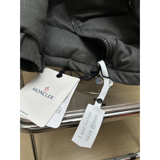 Montgenevre Short Down Jacket Montgenevre Short Down Jacket